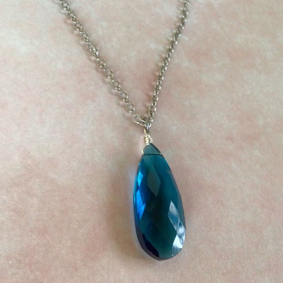 Sundance Charm handcrafted Necklace - Picture 9 of 9